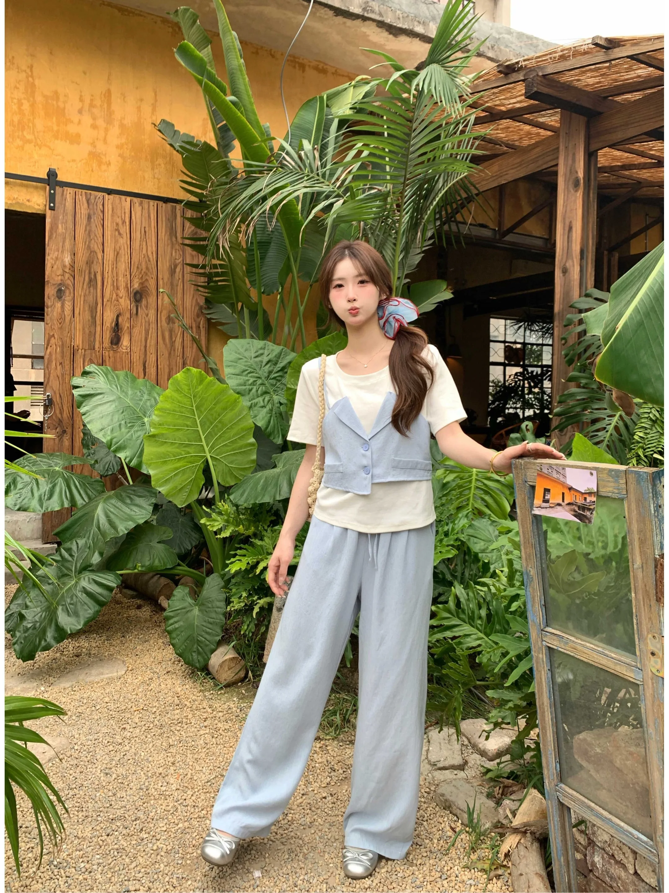 plus Size Summer Casual Two-Piece Set Women's Tank Top And Wide Leg Pants Slimming Effect Hidden Meat High Waist Long Pants
plus Size Summer Casual Two-Piece Set Women's Tank Top And Wide Leg Pants Slimming Effect Hidden Meat High Waist Long Pants