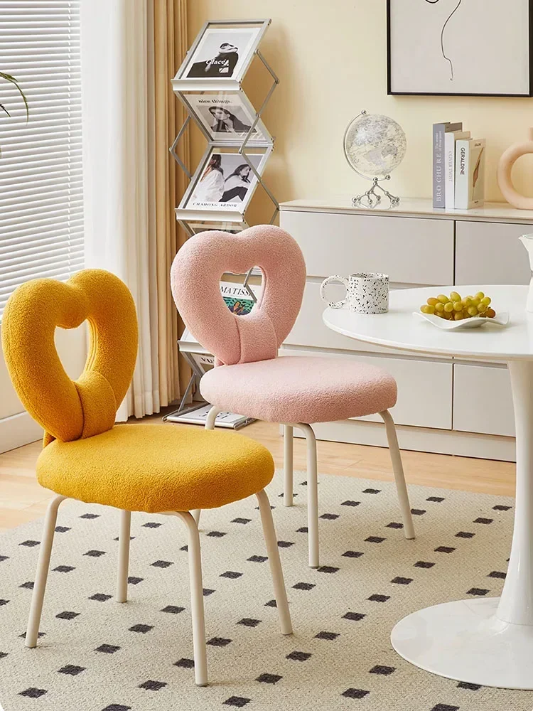 Роскошные бархатные стулья для макияжа ягненка, мебель для гостиной, обеденный стул, туалетный столик для спальни, табурет, креативная спинка, табуретки для макияжа 
Роскошные бархатные стулья для макияжа ягненка, мебель для гостиной, обеденный стул, туалетный столик для спальни, табурет, креативная спинка, табуретки для макияжа