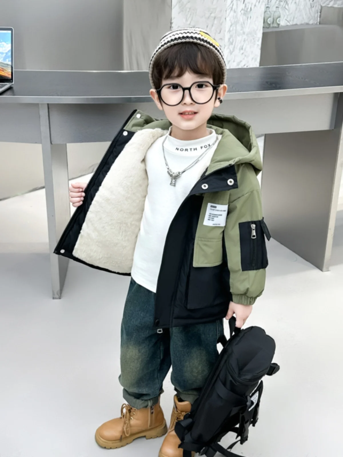 Boys' Fce Lined Hooded Thi Cotton Jaet Sli Winter Coat for Teenage Boys Warmth Faionable Stand Length Zipper ...
Boys' Fce Lined Hooded Thi Cotton Jaet Sli Winter Coat for Teenage Boys Warmth Faionable Stand Length Zipper ...