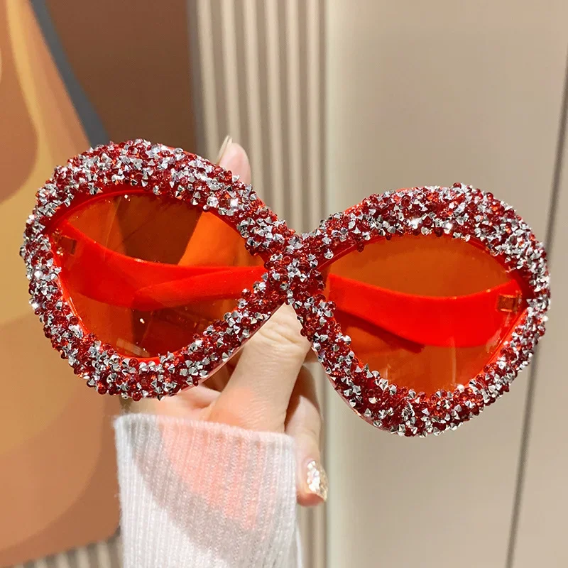 Diamond Vintage Brand Designer Oversized Sunglasses Women For Female Luxury Sun Glasses Punk Popular Cat Eye Rhinestone Eyewear
Diamond Vintage Brand Designer Oversized Sunglasses Women For Female Luxury Sun Glasses Punk Popular Cat Eye Rhinestone Eyewear