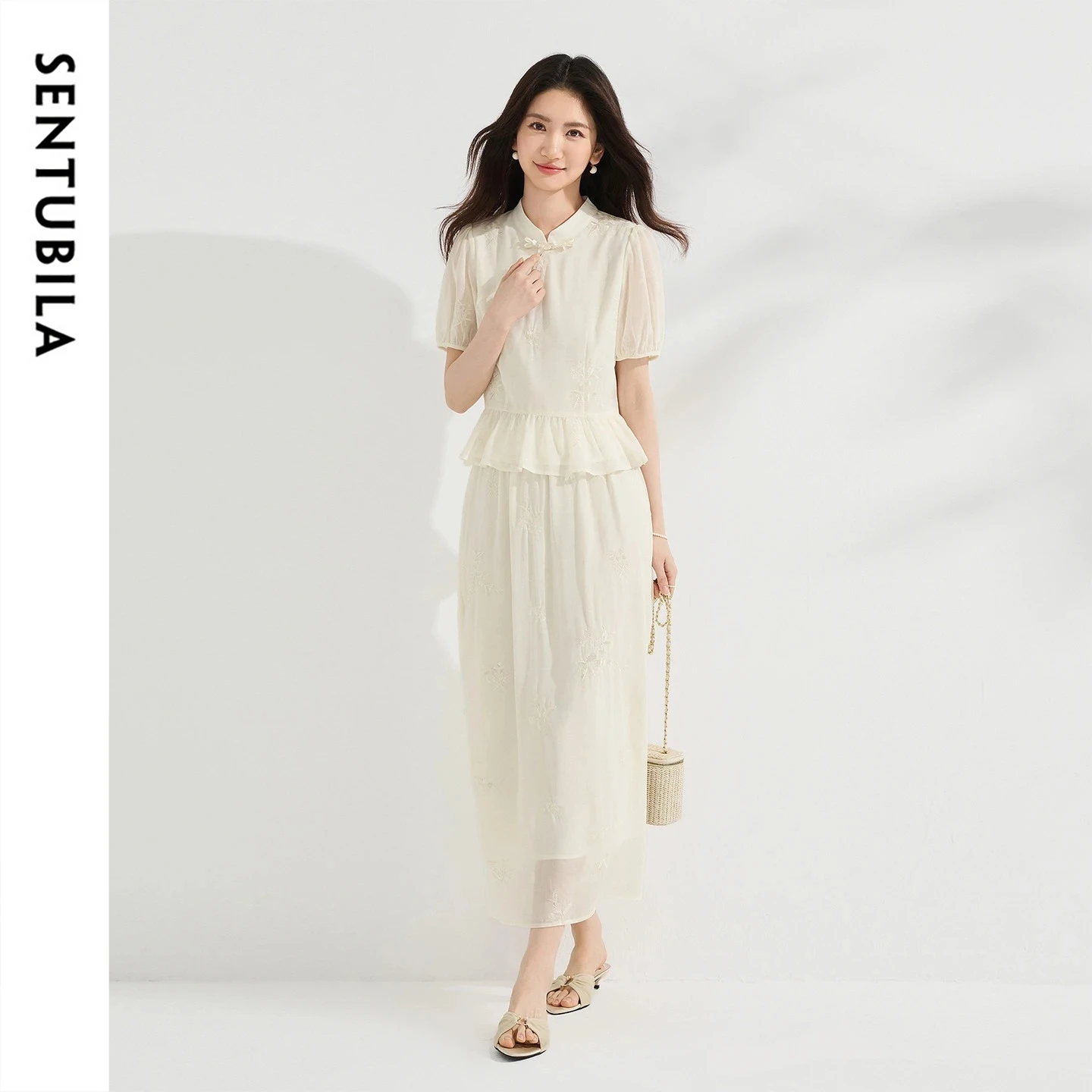 SENTUBILA Women's Elegant 2 Piece Outfit Mandarin Collar Frog Button Cropped Top A-Line Skirt Sequined Embroidery Suit Q62ZJ7027
SENTUBILA Women's Elegant 2 Piece Outfit Mandarin Collar Frog Button Cropped Top A-Line Skirt Sequined Embroidery Suit Q62ZJ7027