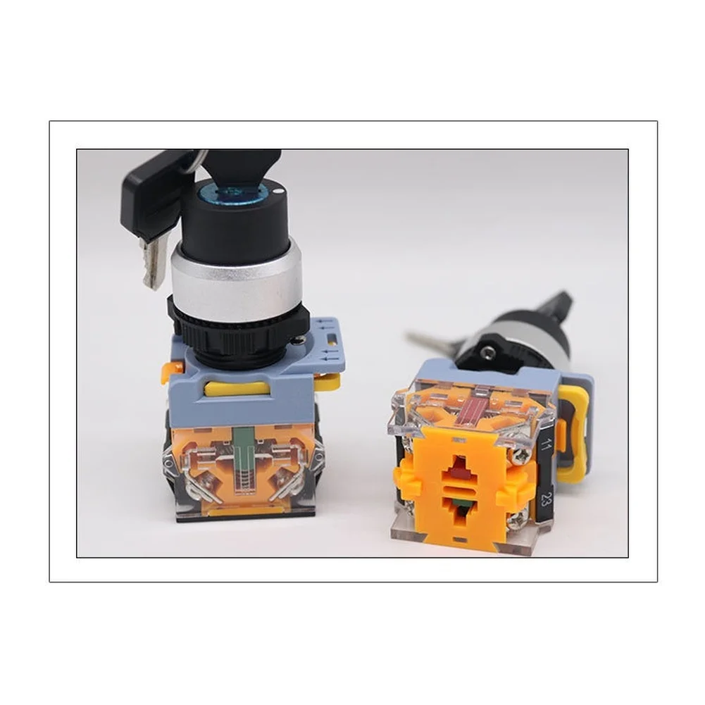 LA155B 11Y/2 Rotary Key Switch for Integration into Factory Equipment and Industrial Instrumentation Interfaces
LA155B 11Y/2 Rotary Key Switch for Integration into Factory Equipment and Industrial Instrumentation Interfaces