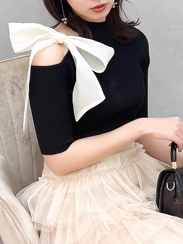 Sweet Elegant Spring New Knitted Sweater Middle Sleeve Side Slant Shoulder Bow Tie High Collar Knot mid Sleeve Knit...
Sweet Elegant Spring New Knitted Sweater Middle Sleeve Side Slant Shoulder Bow Tie High Collar Knot mid Sleeve Knit...