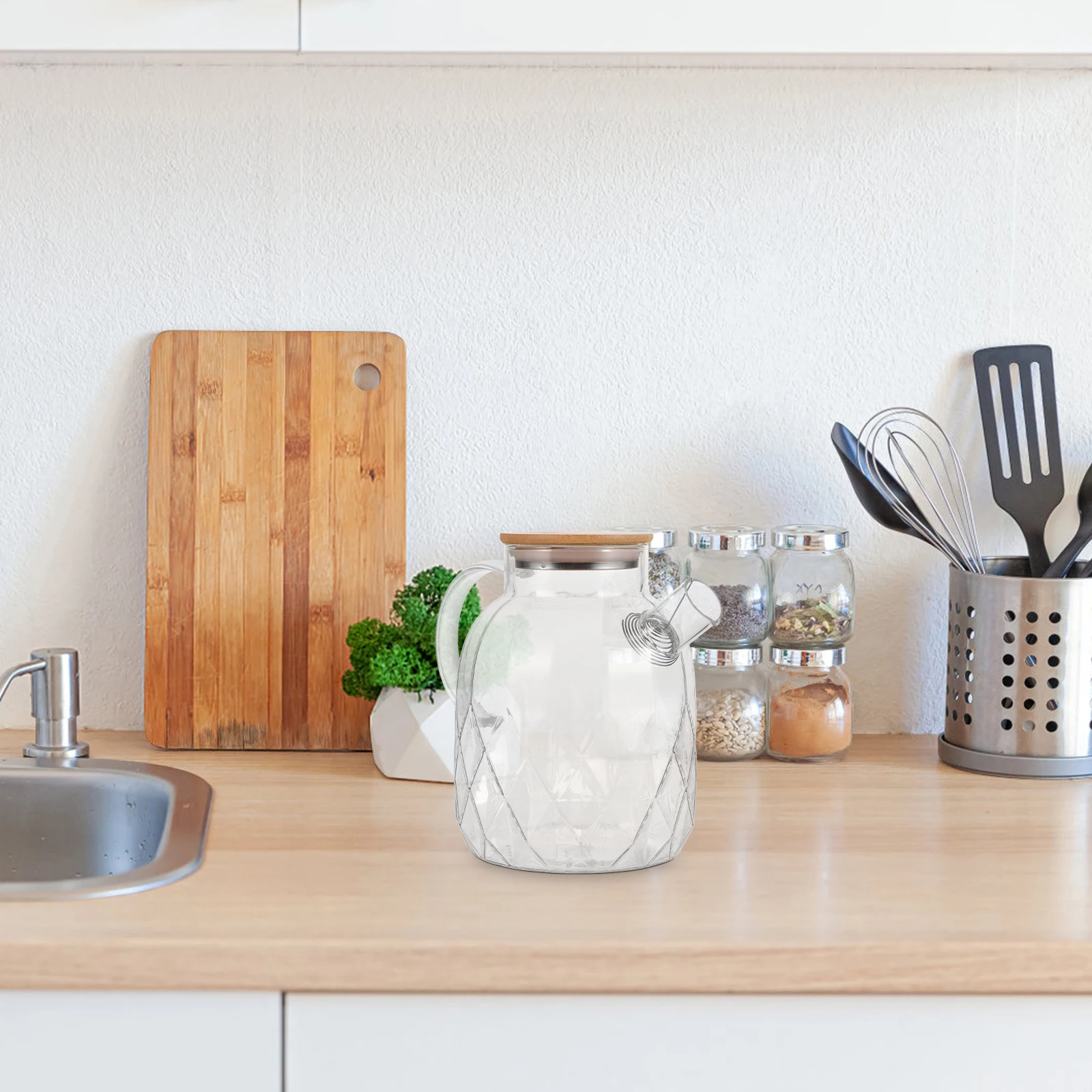 Cold Water Pitcher Glass Jug Household Water Carafe Tea Juice Milk Container Refrigerator Lid 
Cold Water Pitcher Glass Jug Household Water Carafe Tea Juice Milk Container Refrigerator Lid
