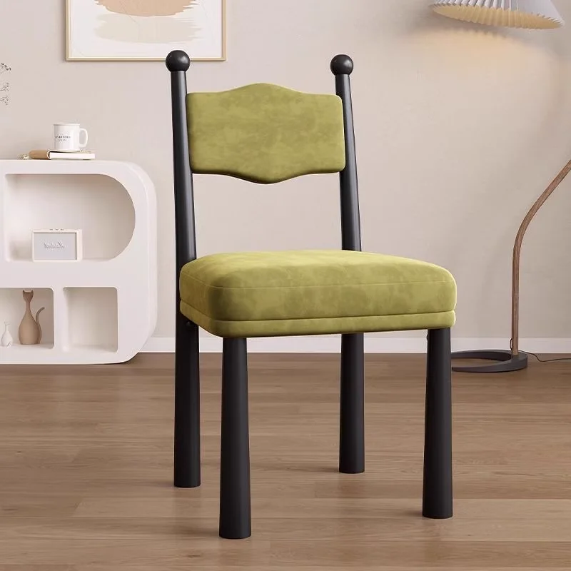 Retro Nordic Simple Solid Wood Dining Chair Designer Luxury Bedroom Makeup Lamb Velvet Chair
Retro Nordic Simple Solid Wood Dining Chair Designer Luxury Bedroom Makeup Lamb Velvet Chair
