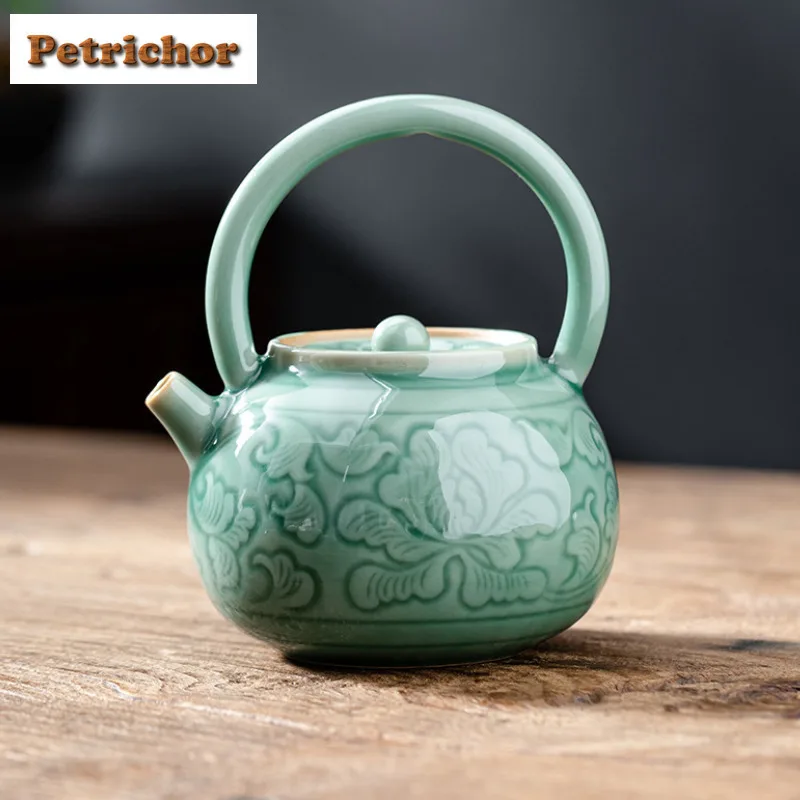 175 мл Yue Kiln с тиснением пиона, большой чайник из селадона, роскошный чайник для заварки чая, чайник с шариковым отверстием, принадлежности для кафе, подарок
175 мл Yue Kiln с тиснением пиона, большой чайник из селадона, роскошный чайник для заварки чая, чайник с шариковым отверстием, принадлежности для кафе, подарок