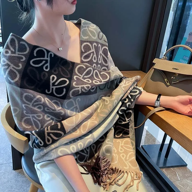 Красивый жаккардовый шарф с бабочкой, хороший искусственный кашемировый шарф, шаль, женский осенне-зимний шейный платок, мягкий теплый
Красивый жаккардовый шарф с бабочкой, хороший искусственный кашемировый шарф, шаль, женский осенне-зимний шейный платок, мягкий теплый