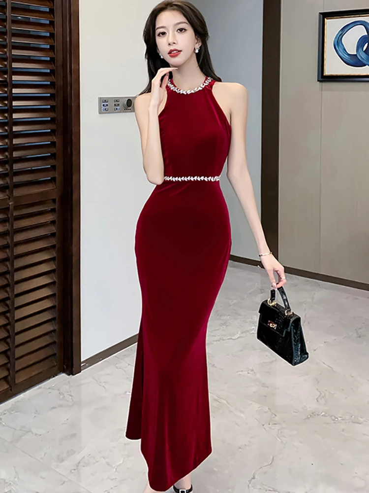 Summer Red Velvet Chic Diamonds Neck-mounted Long Dress 2025 Korean Vintage Luxury Evening Dress Women Elegant Bodycon Vestidos
Summer Red Velvet Chic Diamonds Neck-mounted Long Dress 2025 Korean Vintage Luxury Evening Dress Women Elegant Bodycon Vestidos