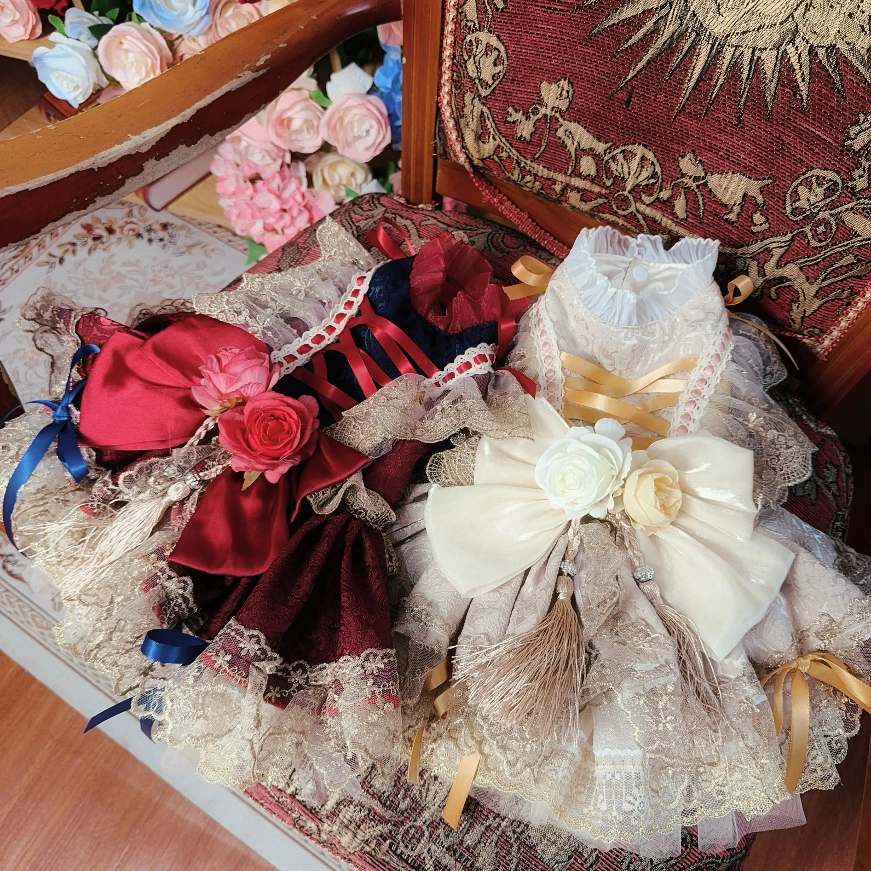 Luxury Handmade High Luxury Royal Dog Dress with Golden Flower And Train for Small to Medium Dogs - Elegant Pet Clothinge
Luxury Handmade High Luxury Royal Dog Dress with Golden Flower And Train for Small to Medium Dogs - Elegant Pet Clothinge