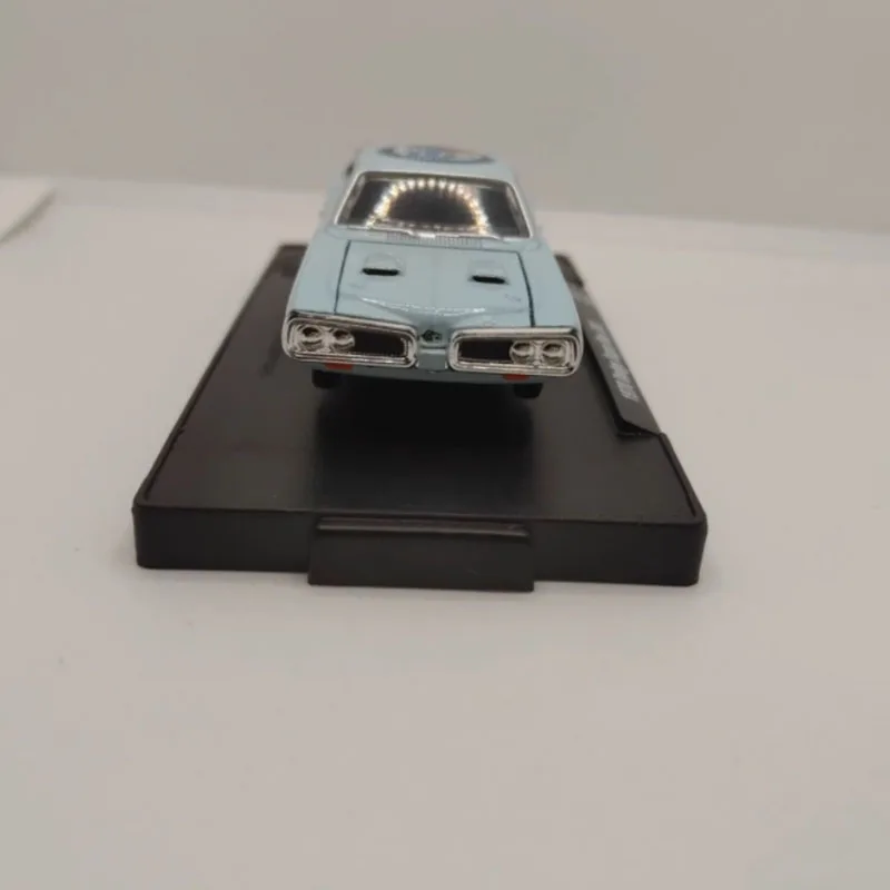 M2 Литой под давлением масштаб 1:64 1970 Super Bee 383, имитация сплава, модель автомобиля, статическая коллекция, украшенные праздничные подарки, игрушки, сувенирный подарок
M2 Литой под давлением масштаб 1:64 1970 Super Bee 383, имитация сплава, модель автомобиля, статическая коллекция, украшенные праздничные подарки, игрушки, сувенирный подарок