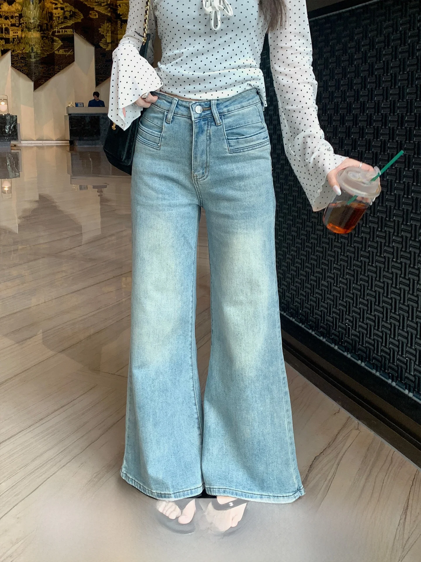 High Waist Flared Jeans Women's Light Blue Non-Fitting Wide Leg Long Pants Spring Summer Casual Cotton Retro Style
High Waist Flared Jeans Women's Light Blue Non-Fitting Wide Leg Long Pants Spring Summer Casual Cotton Retro Style