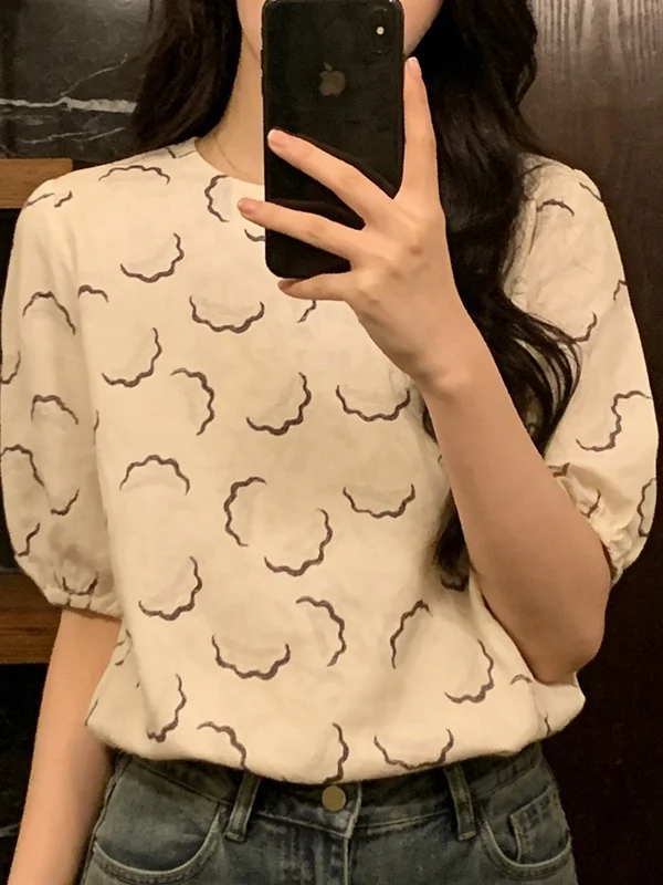 Loose Floral round Neck Shirt Women's Elegant plus Size Summer New Style Korean Version Fashionable Slimming Versatile Top
Loose Floral round Neck Shirt Women's Elegant plus Size Summer New Style Korean Version Fashionable Slimming Versatile Top