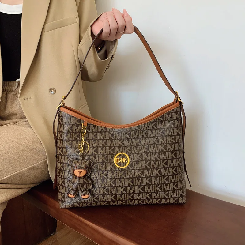 IMJK 32*26*11cm Ladies' new light luxury design French retro print single shoulder crossbody bucket bag women handbags
IMJK 32*26*11cm Ladies' new light luxury design French retro print single shoulder crossbody bucket bag women handbags