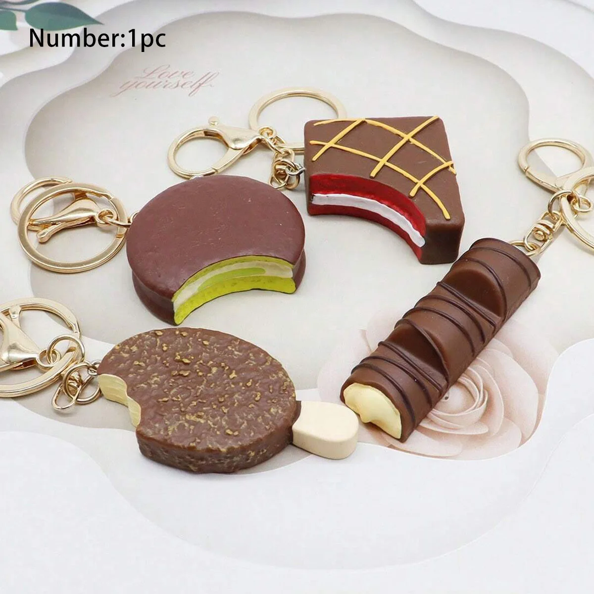 1PC Mini Simulation Chocolate Pendant Cute Ice Cream Keychain Versatile Bag Charm for Daily Decoration
1PC Mini Simulation Chocolate Pendant Cute Ice Cream Keychain Versatile Bag Charm for Daily Decoration