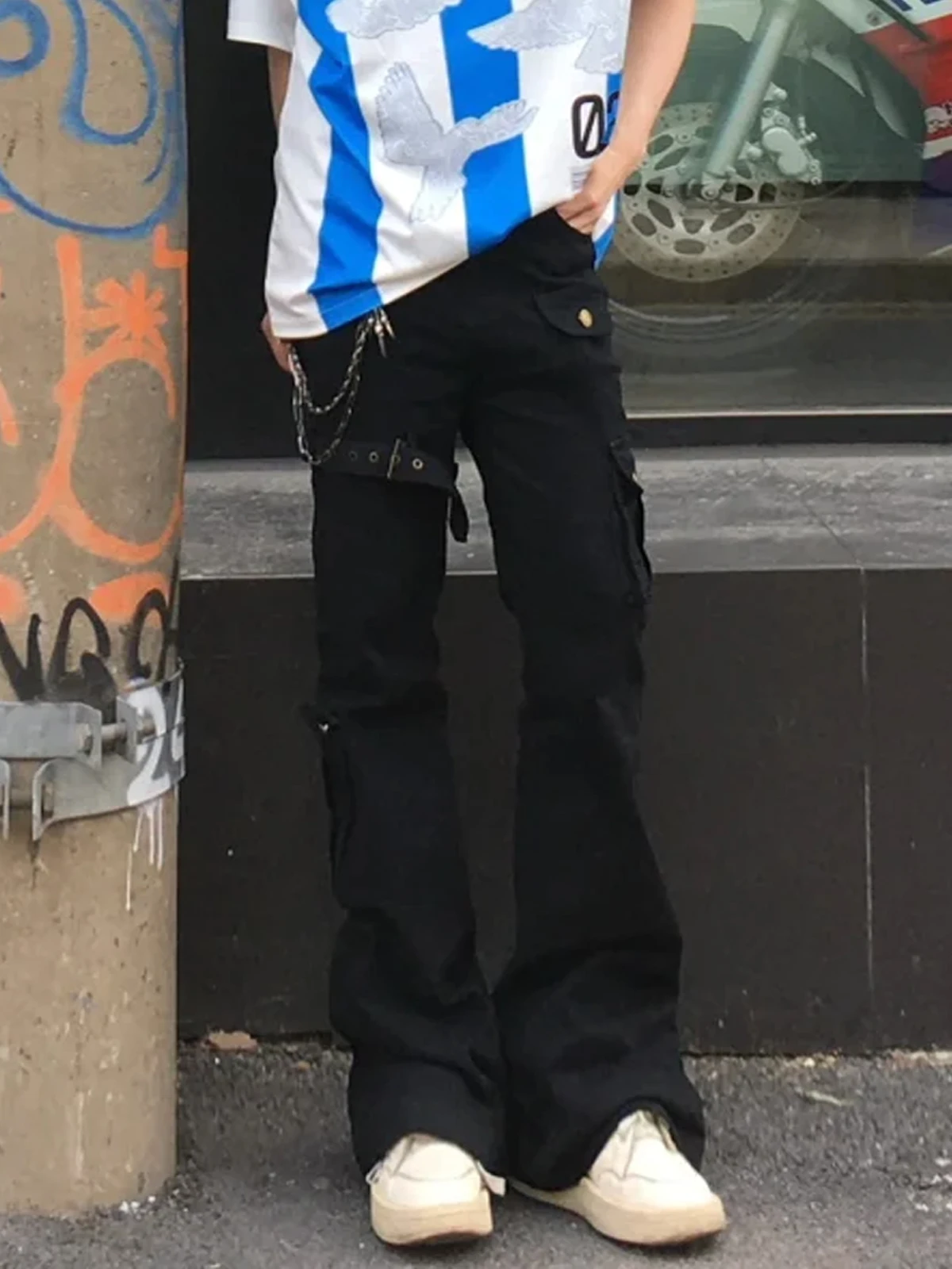 Мужские повседневные джинсы-карго свободного кроя в американском стиле, летние рабочие брюки с широкими штанинами, с карманами, с поясом, длинные брюки-буткэт
Мужские повседневные джинсы-карго свободного кроя в американском стиле, летние рабочие брюки с широкими штанинами, с карманами, с поясом, длинные брюки-буткэт