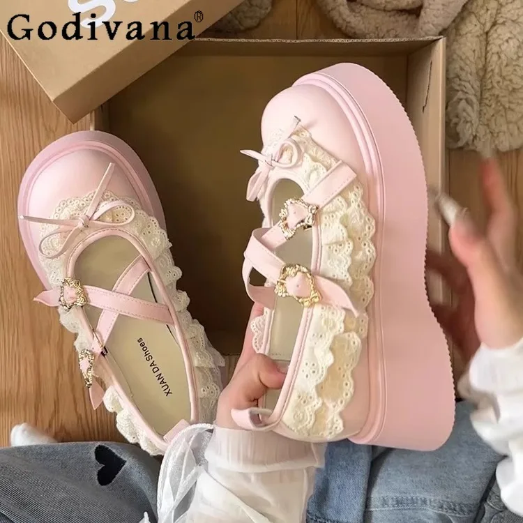 French Sweet Cute Girl Japanese Lolita Platform Muffin Shoes Round Head Thick Heel Lace Bow Cartoon Student Mary Jane Shoes
French Sweet Cute Girl Japanese Lolita Platform Muffin Shoes Round Head Thick Heel Lace Bow Cartoon Student Mary Jane Shoes