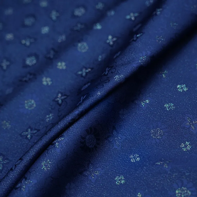 Woven gold pure silk new Chinese-style Hanfu and cheongsam fabric
Woven gold pure silk new Chinese-style Hanfu and cheongsam fabric