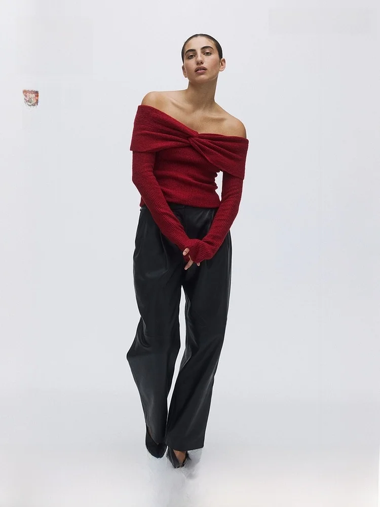Red Woolen Knitted Base Shirt H&M Women's Summer Winter Rich Girl Feeling Inner Wear Casual Style Slim Fit Polyester Blend
Red Woolen Knitted Base Shirt H&M Women's Summer Winter Rich Girl Feeling Inner Wear Casual Style Slim Fit Polyester Blend