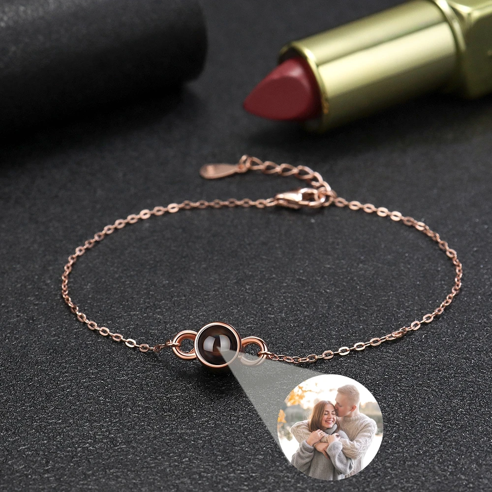 Round Pendant Bracelet for Women Men Custom Photo Projection Photo Bracelet Personalized Gift Lover Couple Daily Fashion Jewelry
Round Pendant Bracelet for Women Men Custom Photo Projection Photo Bracelet Personalized Gift Lover Couple Daily Fashion Jewelry