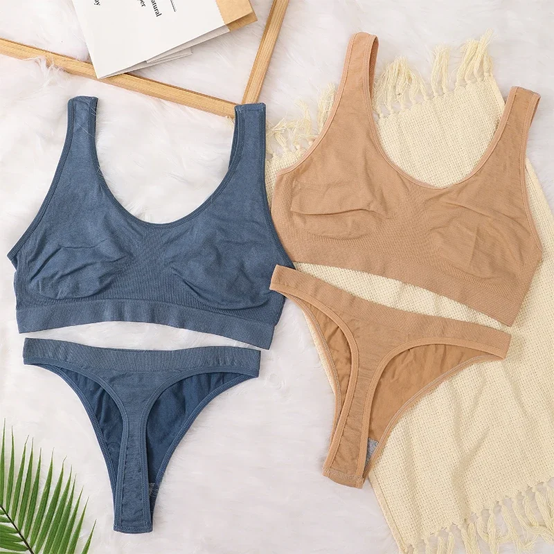 Women Seamless Bra Set Sexy Thongs Low Waist Panties Wire Free Bra Lingerie Brassiere Ribbed Tops Female Underwear Set
Women Seamless Bra Set Sexy Thongs Low Waist Panties Wire Free Bra Lingerie Brassiere Ribbed Tops Female Underwear Set