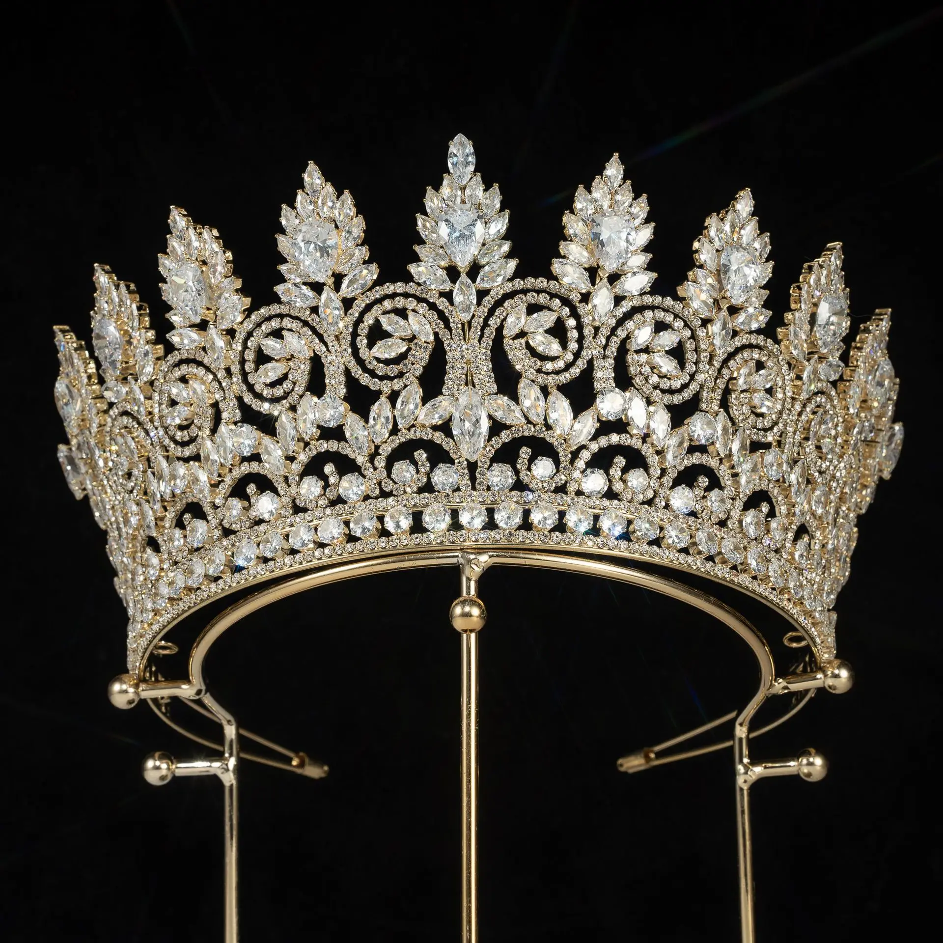 New Arrival High Quality Zircon Tiaras Wedding Bridal Crown Hair Accessories for Women
New Arrival High Quality Zircon Tiaras Wedding Bridal Crown Hair Accessories for Women