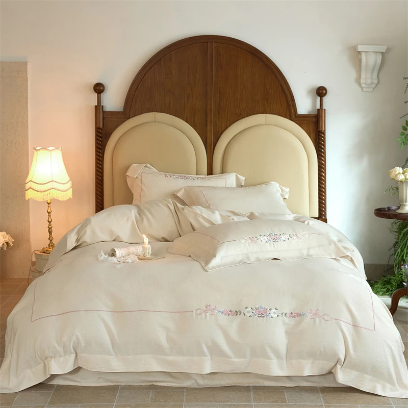 Natural Cotton Linen Vintage Pastoral Floral Embroidery Luxury Bedding Set Duvet Cover Flat/Fitted Bed Sheet Pillowcases 4Pcs
Natural Cotton Linen Vintage Pastoral Floral Embroidery Luxury Bedding Set Duvet Cover Flat/Fitted Bed Sheet Pillowcases 4Pcs