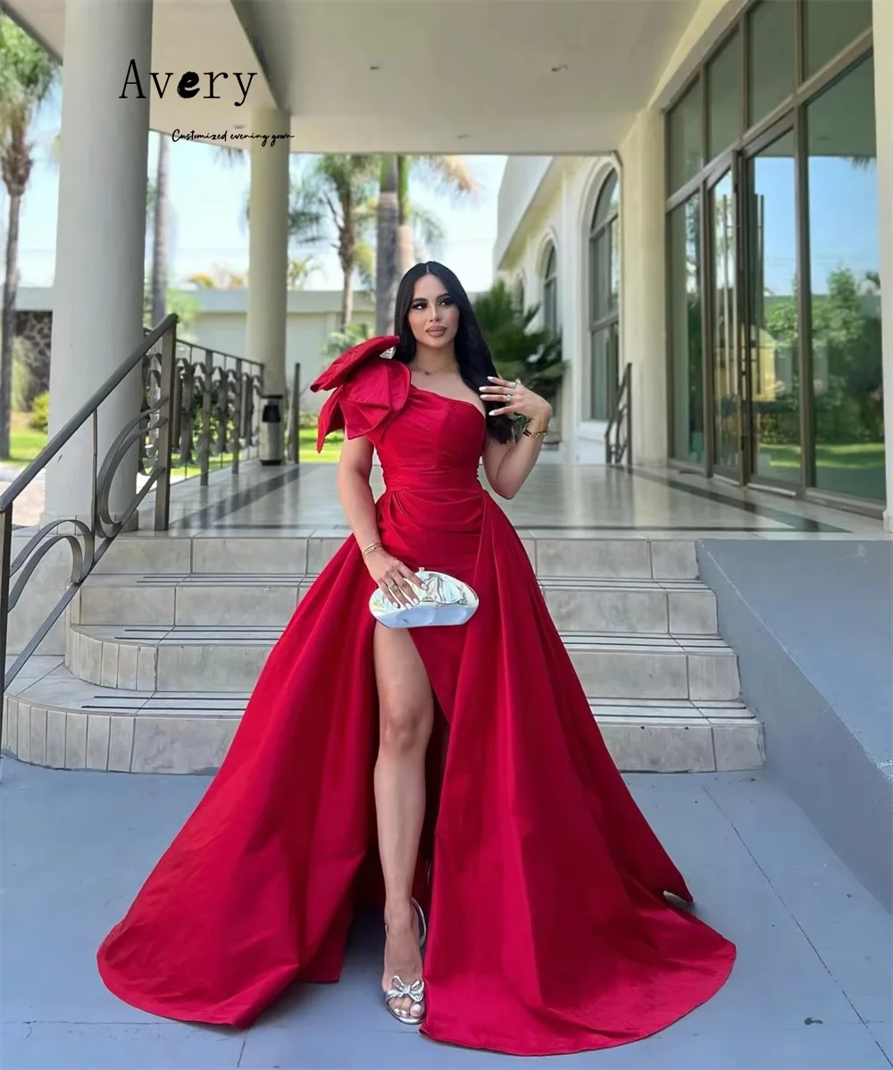Изысканное вечернее платье Avery 2026: Красное, А-силуэт, с разрезами по бокам, без рукавов, для выпускного вечера, класса люкс, элегантное женское платье
Изысканное вечернее платье Avery 2026: Красное, А-силуэт, с разрезами по бокам, без рукавов, для выпускного вечера, класса люкс, элегантное женское платье