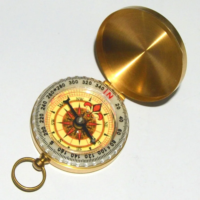 Flip compass retro brass luminous pocket compass outdoor hiking camping watch style military fans send friends survival gifts
Flip compass retro brass luminous pocket compass outdoor hiking camping watch style military fans send friends survival gifts