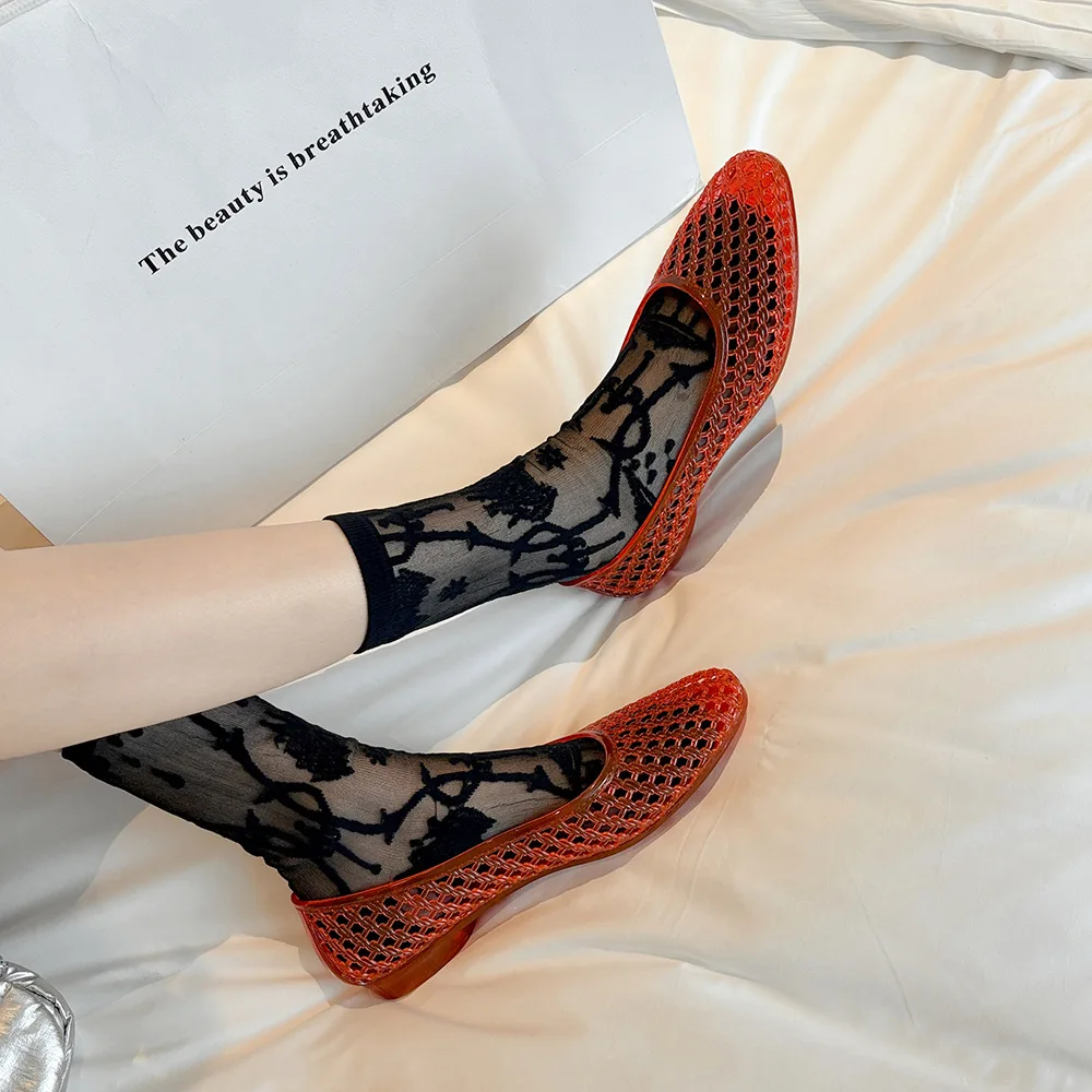2026 women's new jelly shoes, shallow mouth single shoes, PVC outdoor casual pointed slippers sandals
2026 women's new jelly shoes, shallow mouth single shoes, PVC outdoor casual pointed slippers sandals
