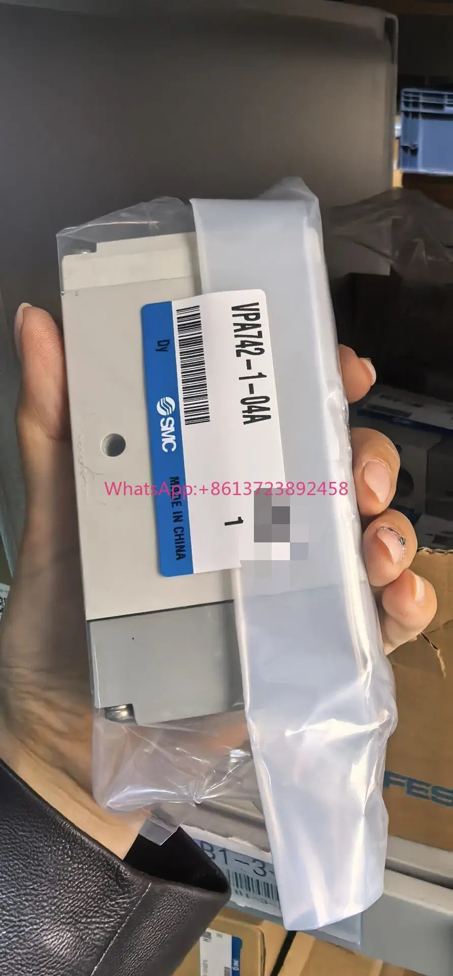New original SMC cylinder VPA742-1-04A high quality
New original SMC cylinder VPA742-1-04A high quality