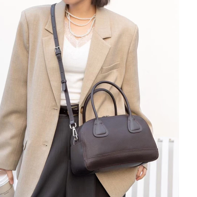 Women's Cow Leather Shoulder Bag Female Fashion Designer Luxury Crossbody Bags Ladies Natural Cowhide Casual Retro Handbags Girl
Women's Cow Leather Shoulder Bag Female Fashion Designer Luxury Crossbody Bags Ladies Natural Cowhide Casual Retro Handbags Girl