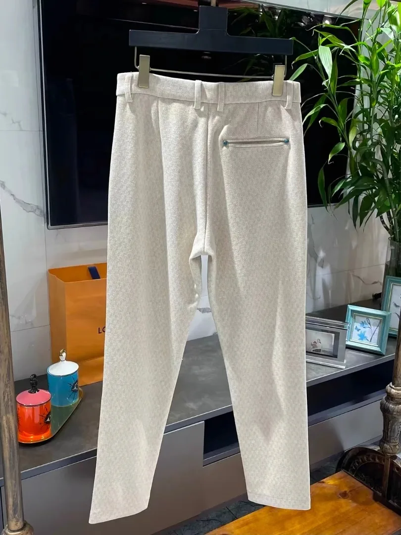 Мужские осенне-зимние повседневные брюки прямого кроя из смесовой шерсти с ацетатом, 3D-пошив, модные, европейское высокое качество, прямой крой
Мужские осенне-зимние повседневные брюки прямого кроя из смесовой шерсти с ацетатом, 3D-пошив, модные, европейское высокое качество, прямой крой