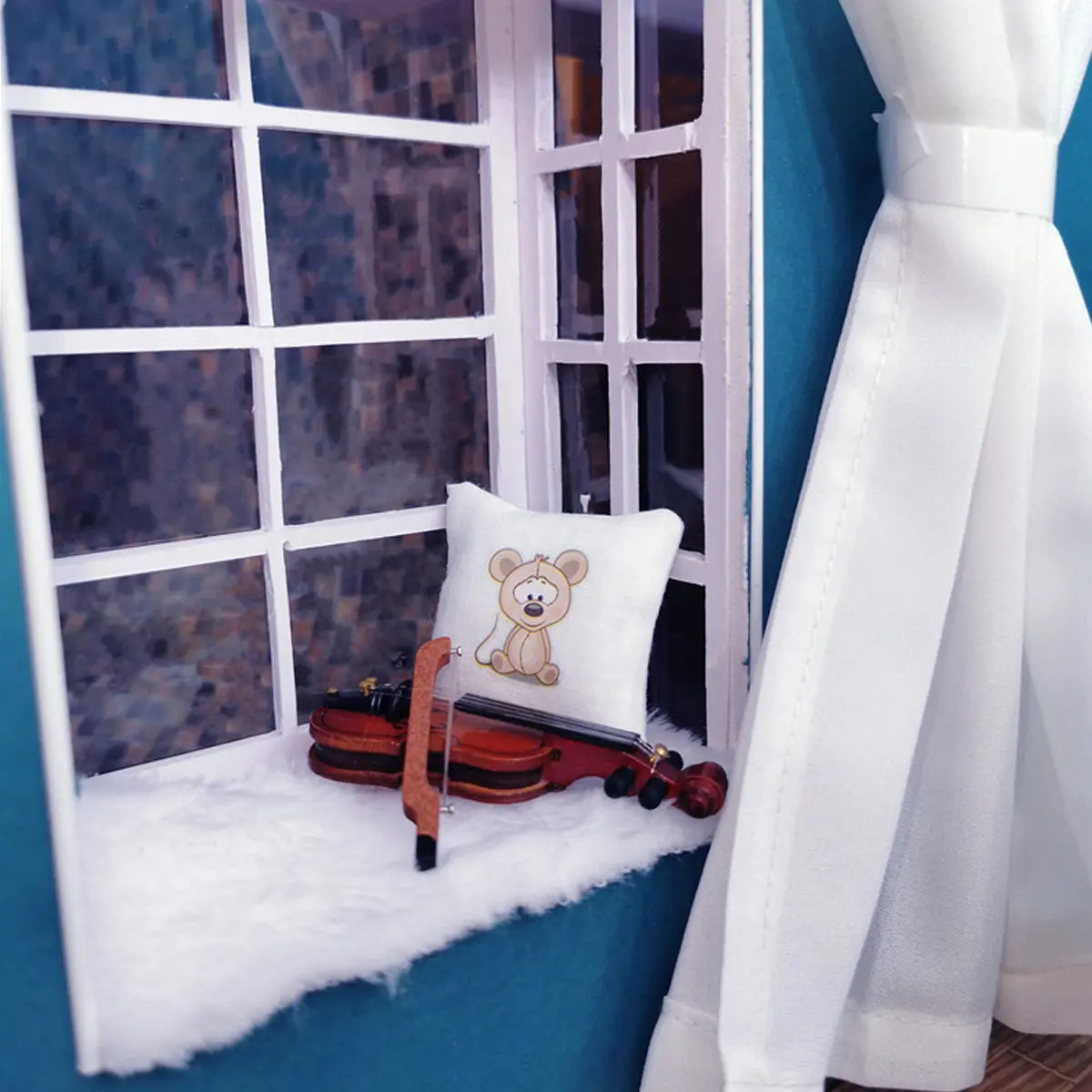 Mini Violin Simulation Detailed Craft Miniature for Dollhouse Accessories Photography Prop Creative Room Box Decoration
Mini Violin Simulation Detailed Craft Miniature for Dollhouse Accessories Photography Prop Creative Room Box Decoration