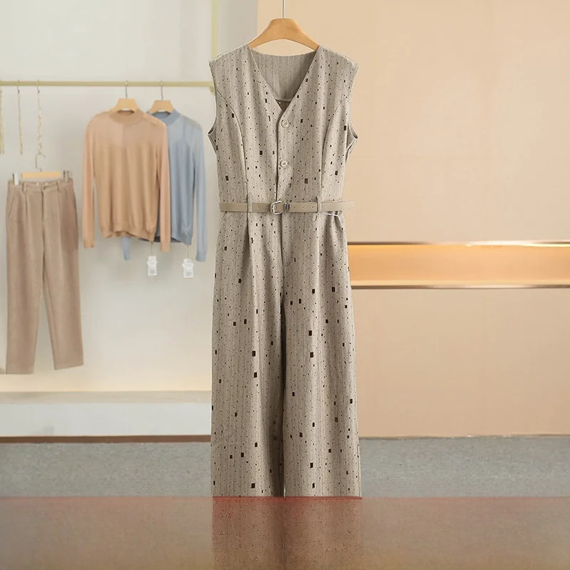 Slimming High-Waist One-Piece Pants V-Ne Embellied with Heat-Resistant Diamo Autumn Collection Women's Faion
Slimming High-Waist One-Piece Pants V-Ne Embellied with Heat-Resistant Diamo Autumn Collection Women's Faion