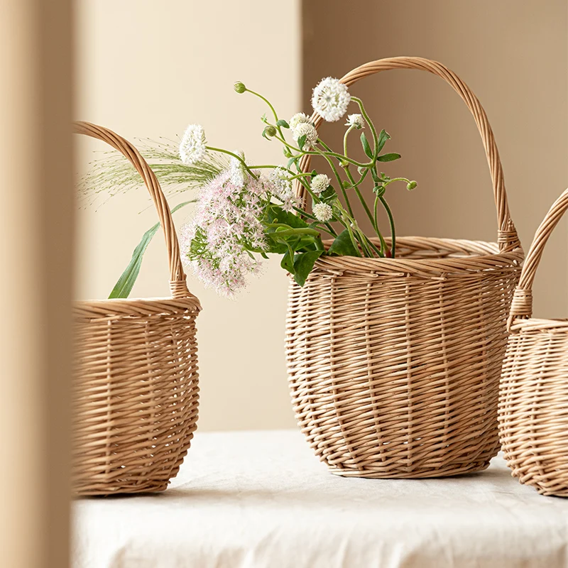 Handwoven Rattan Flower Basket Durable Flower Arrangement Basket Elegant Picnic Handbag Rattan Fruit Storage Basket
Handwoven Rattan Flower Basket Durable Flower Arrangement Basket Elegant Picnic Handbag Rattan Fruit Storage Basket