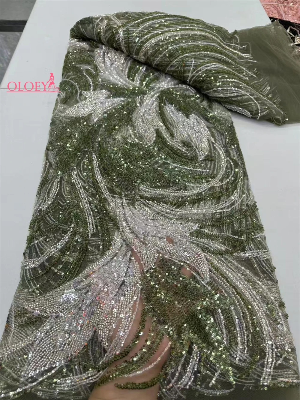 2025 Fashion French Embroidery Beaded Lace Fabric African Nigerian With Sequins Lace Fabric For Wedding Dress
2025 Fashion French Embroidery Beaded Lace Fabric African Nigerian With Sequins Lace Fabric For Wedding Dress