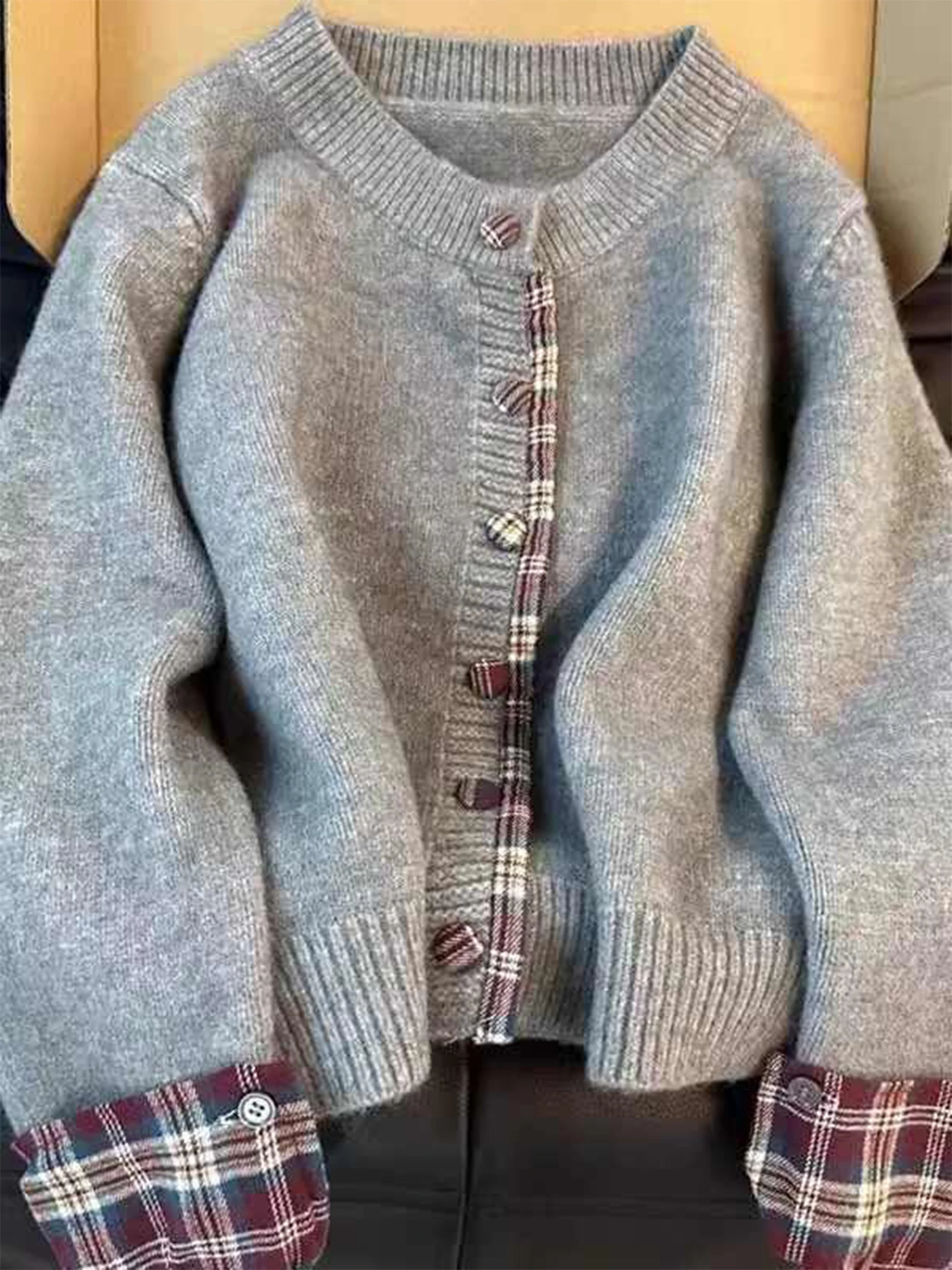 Women Grey O-Neck Cardigan Knitted Sweater Harajuku 2000s Vintage Y2k Oversize Long Sleeves Patchwork Cashmere Sweaters Clothes
Women Grey O-Neck Cardigan Knitted Sweater Harajuku 2000s Vintage Y2k Oversize Long Sleeves Patchwork Cashmere Sweaters Clothes