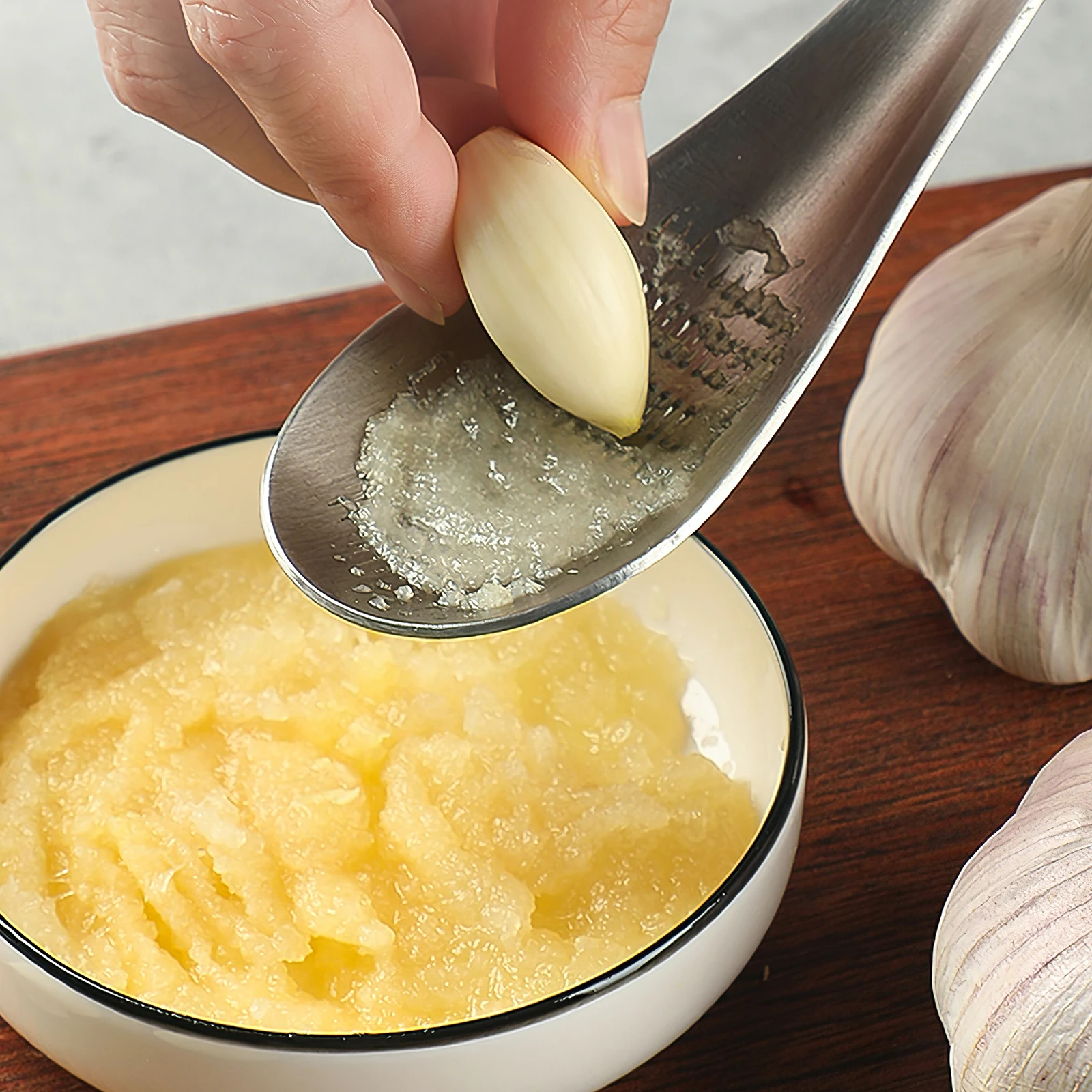 2 шт., шлифовальный инструмент из нержавеющей стали для еды, чеснока, имбиря, сладкого картофеля, легко чистящийся кухонный гаджет, универсальное руководство
2 шт., шлифовальный инструмент из нержавеющей стали для еды, чеснока, имбиря, сладкого картофеля, легко чистящийся кухонный гаджет, универсальное руководство