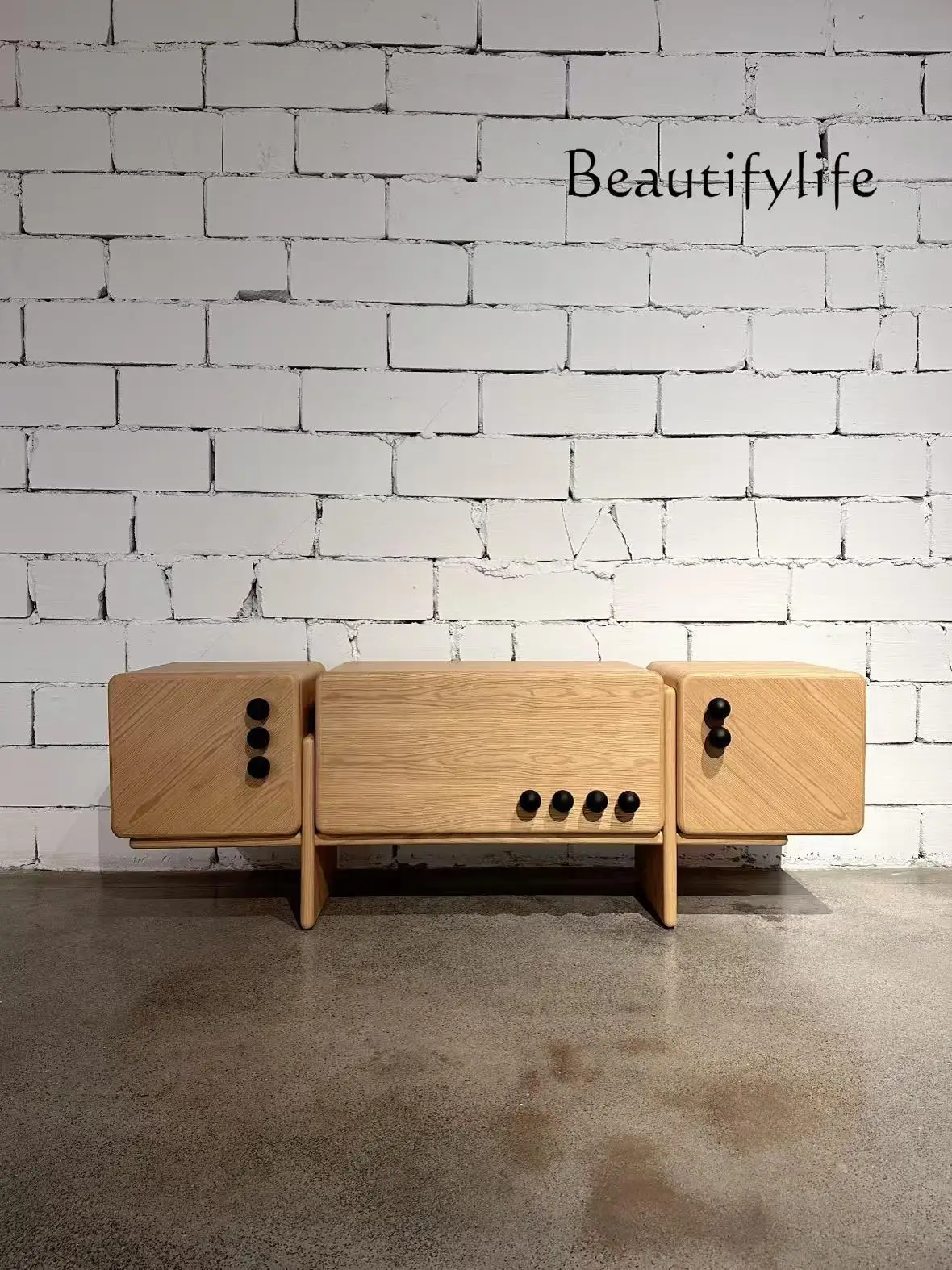 Simple and modern log color household dining side cabinet TV cabinet Creative designer storage storage cabinet
Simple and modern log color household dining side cabinet TV cabinet Creative designer storage storage cabinet