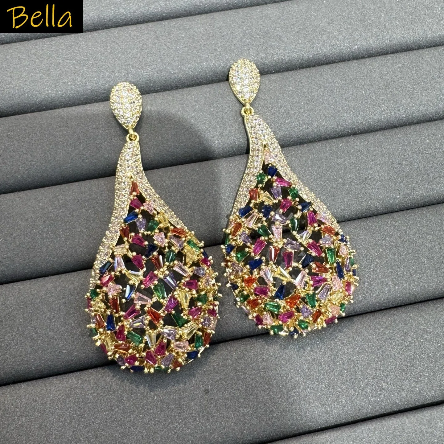 fashion luxury cubic zirconia earrings for women jewelry gala event dinner party dangling earrings big teardrop oval shape
fashion luxury cubic zirconia earrings for women jewelry gala event dinner party dangling earrings big teardrop oval shape