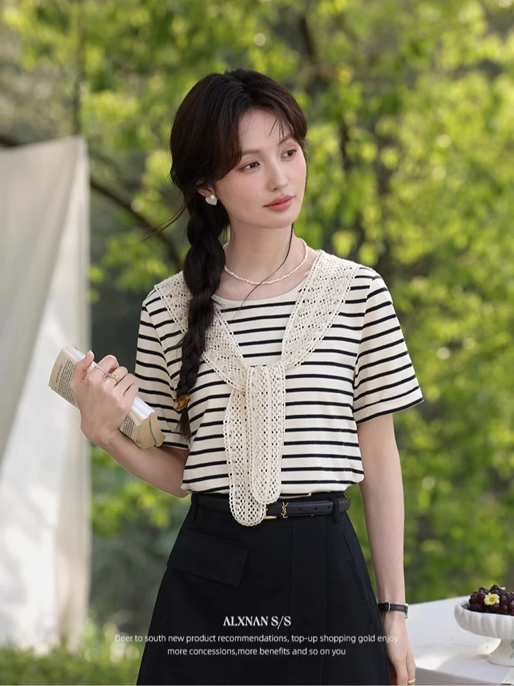 ALXNAN Women's Striped T-shirt 2025 Summer Lace Shawl Design T-shirt Elegant Casual Cotton Short Sleeve Tops Ladies New L53515-1
ALXNAN Women's Striped T-shirt 2025 Summer Lace Shawl Design T-shirt Elegant Casual Cotton Short Sleeve Tops Ladies New L53515-1