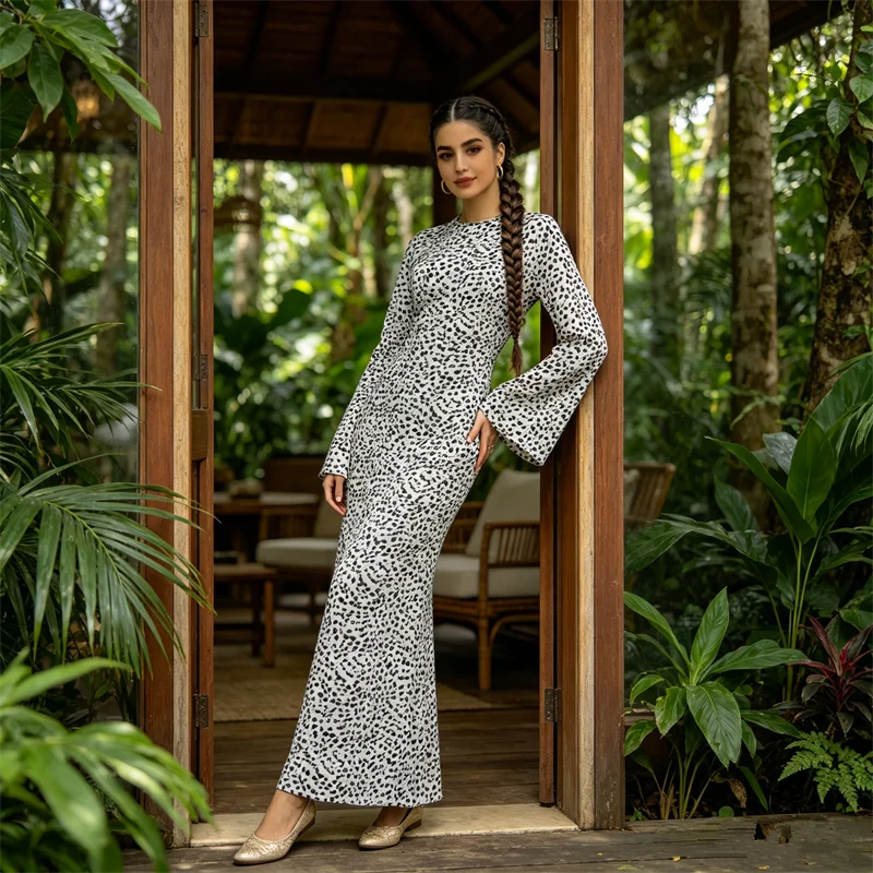 Elegant Polka Dot Abaya Dubai Kaftan Women Muslim Dress Eid Kebaya Caftan Marocain Femme Robe Islam Clothing Jalabiya Ramadan
Elegant Polka Dot Abaya Dubai Kaftan Women Muslim Dress Eid Kebaya Caftan Marocain Femme Robe Islam Clothing Jalabiya Ramadan