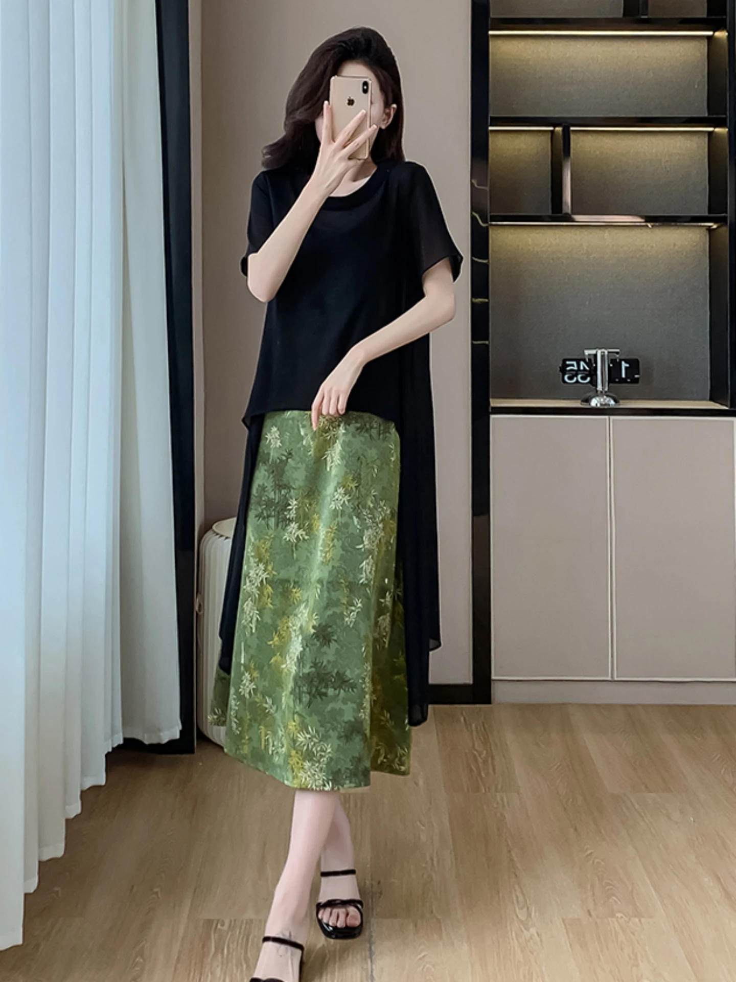 Summer Outfit Women's plus Size Floral Print Halter Dress Two-Piece Set Casual Commute Style Short Sleeve Natural Waist Polye...
Summer Outfit Women's plus Size Floral Print Halter Dress Two-Piece Set Casual Commute Style Short Sleeve Natural Waist Polye...