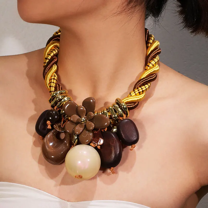 Statement Boho Necklace with Colorful Flower Design for Women Trendy Wedding Party Jewelry
Statement Boho Necklace with Colorful Flower Design for Women Trendy Wedding Party Jewelry