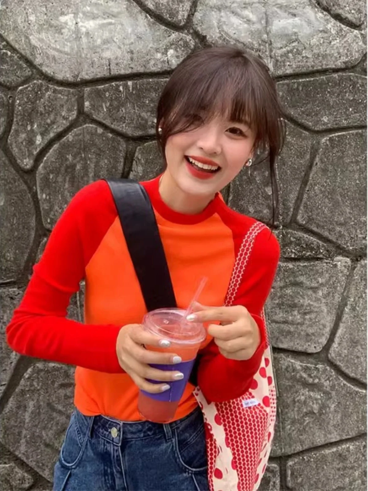 Red Contrast Color Shoulder Insert Base Shirt Women's Inner Wear Spring Autumn 2025 New Style Dopaamine Slim Fit Knitted Top
Red Contrast Color Shoulder Insert Base Shirt Women's Inner Wear Spring Autumn 2025 New Style Dopaamine Slim Fit Knitted Top