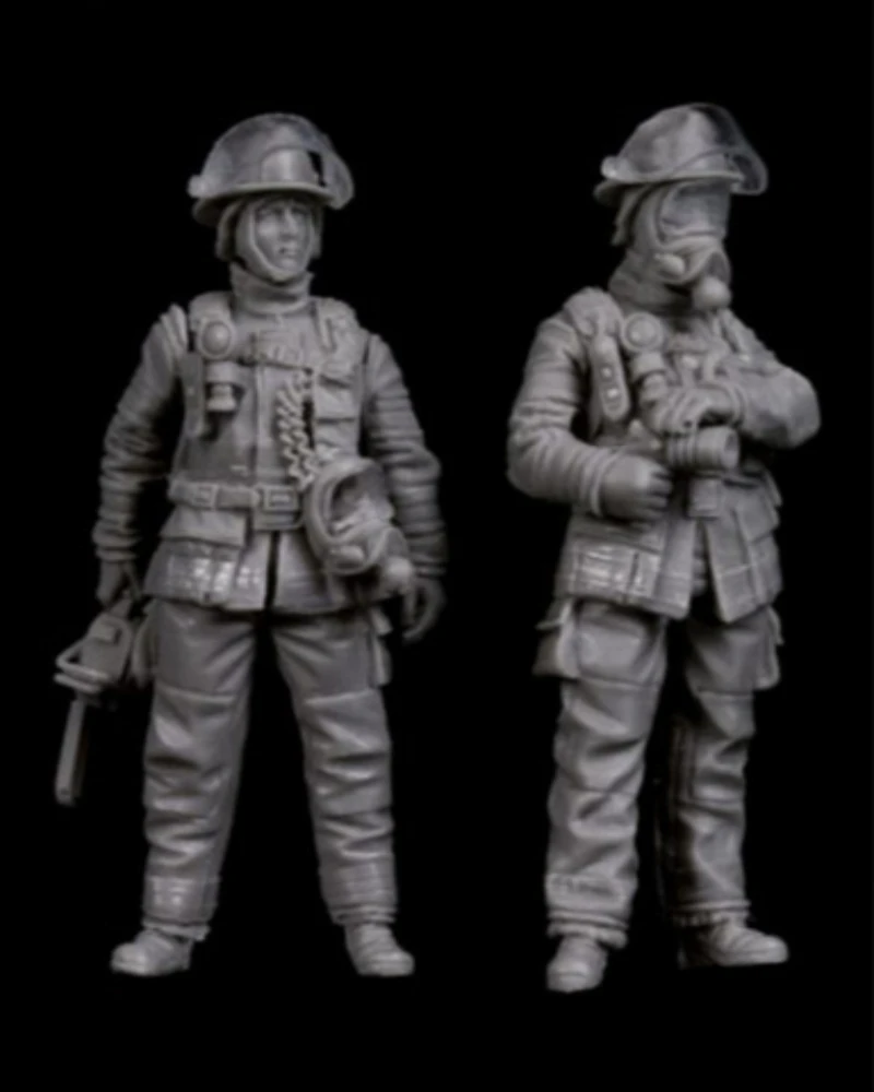 1/35 Scale Die-Cast Resin Figure Model Kit Firemen 2 Figures Unassembled and Unpainted
1/35 Scale Die-Cast Resin Figure Model Kit Firemen 2 Figures Unassembled and Unpainted