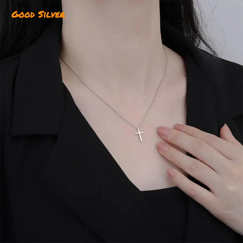 Silver Necklace | Platinum Plated, Gold Plated Solid Pendant, Cold Style Design | Gift for Girlfriend and Yourself.
Silver Necklace | Platinum Plated, Gold Plated Solid Pendant, Cold Style Design | Gift for Girlfriend and Yourself.
