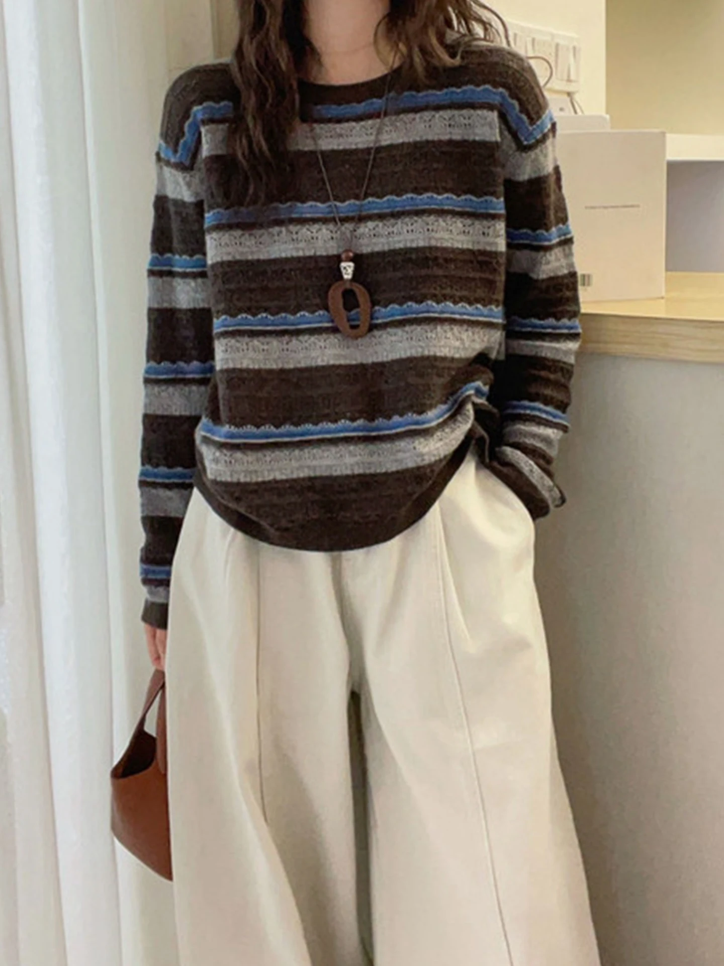 Comfortable round Ne Knitwear Long Sve Striped Base Layer irt Vintage Sle Korean Loose Fit Autumn Season Faionable...
Comfortable round Ne Knitwear Long Sve Striped Base Layer irt Vintage Sle Korean Loose Fit Autumn Season Faionable...