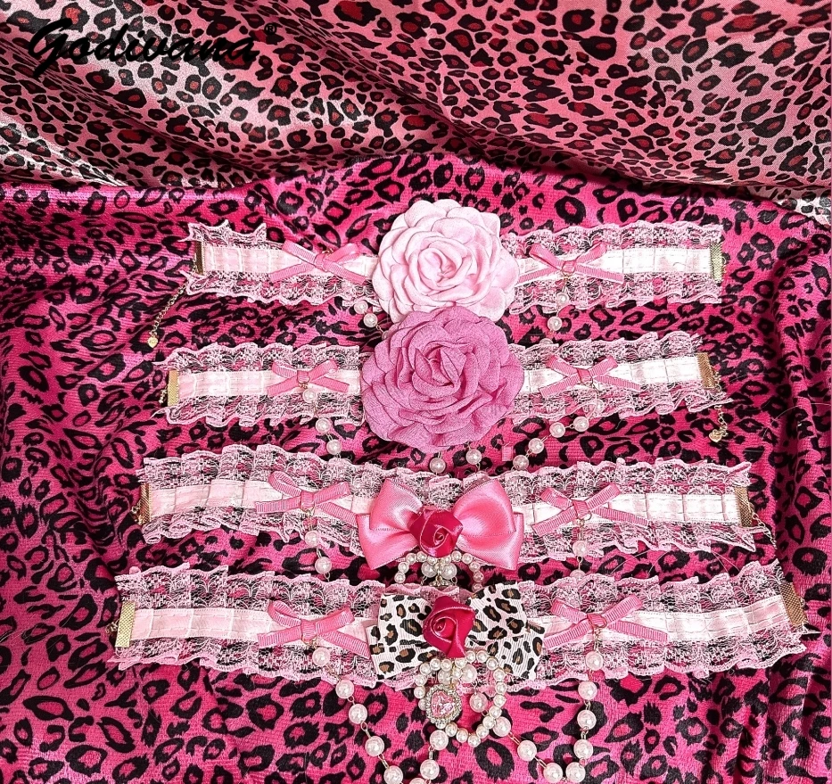 Retro Handmade Girls Showa Subculture Princess Rose Chain Lolita Necklace Halloween Cos Neck Accessory Flower Choker
Retro Handmade Girls Showa Subculture Princess Rose Chain Lolita Necklace Halloween Cos Neck Accessory Flower Choker