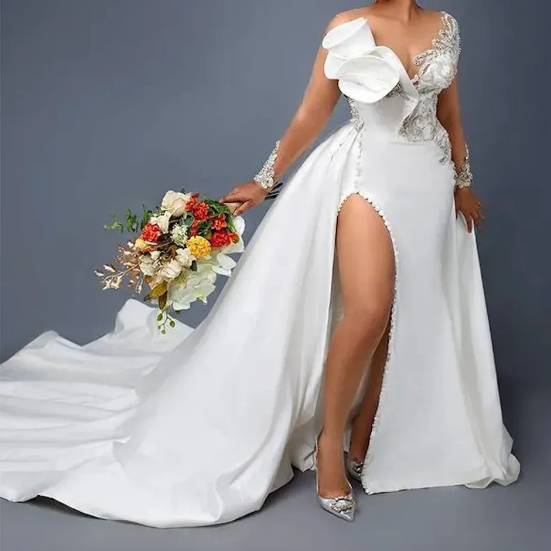 Arabic Long Sleeves Illusion Neck High Side Split Detachable Train Satin Beads Vintage Mermaid Lace Crystal Wedding Dresses
Arabic Long Sleeves Illusion Neck High Side Split Detachable Train Satin Beads Vintage Mermaid Lace Crystal Wedding Dresses